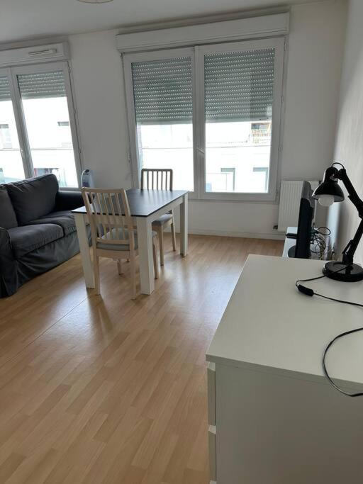 Grand Studio De 37M Carres - Rer Laplace Et Maison Des Examens A 5 Minutes A Pied Arcueil Zewnętrze zdjęcie